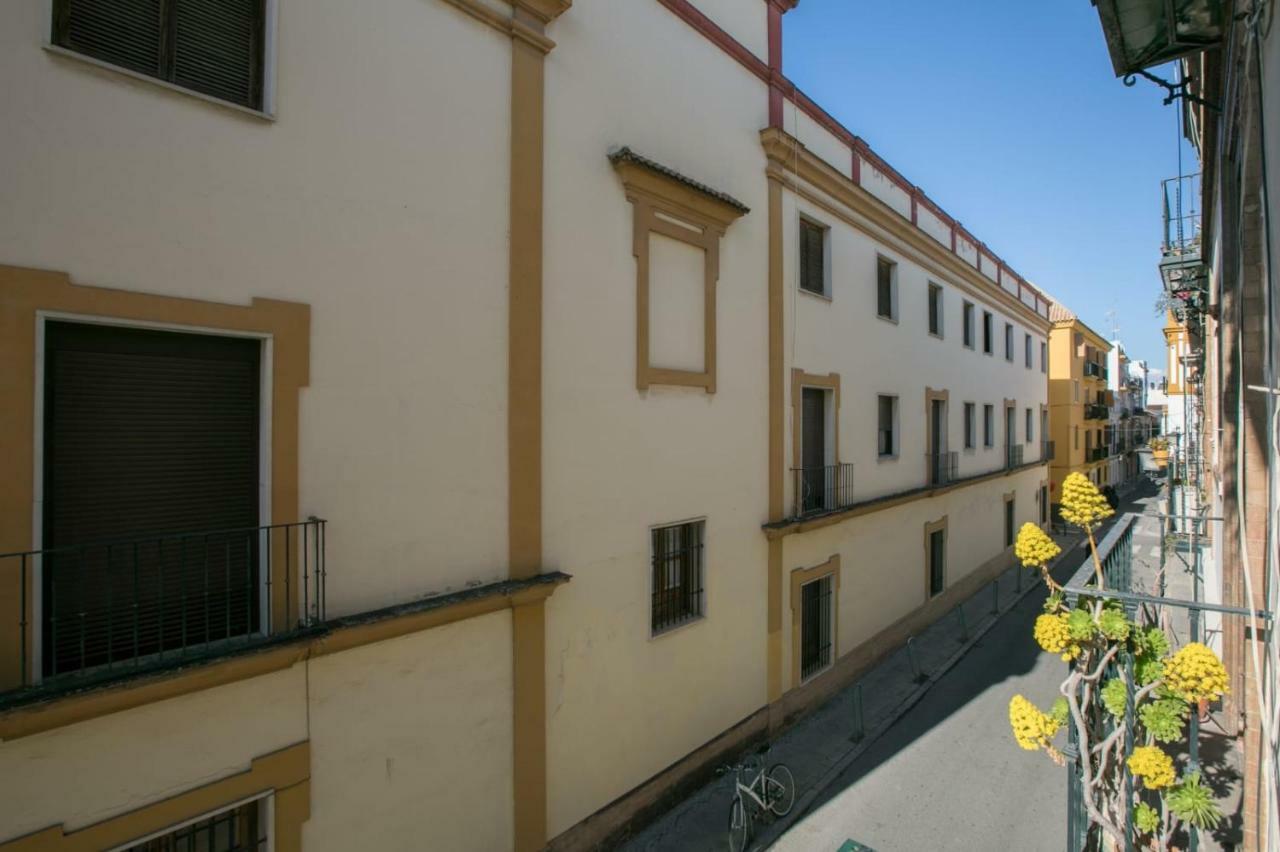 Feel The City - Old Town Sevilla Bagian luar foto